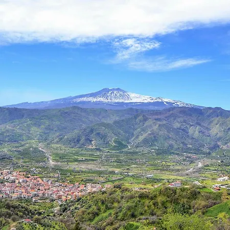 Holiday home Casa Scarantino 1 *